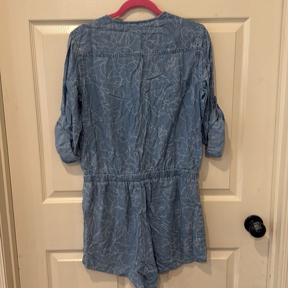 Cloth & Stone floral chambray romper, medium - Picture 8 of 9